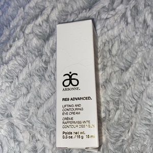 RE9 Advanced Lifting and contouring eye cream